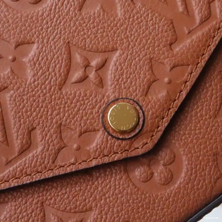 Fashionrepsfam ru LV Bag 2304DJ0109 0806